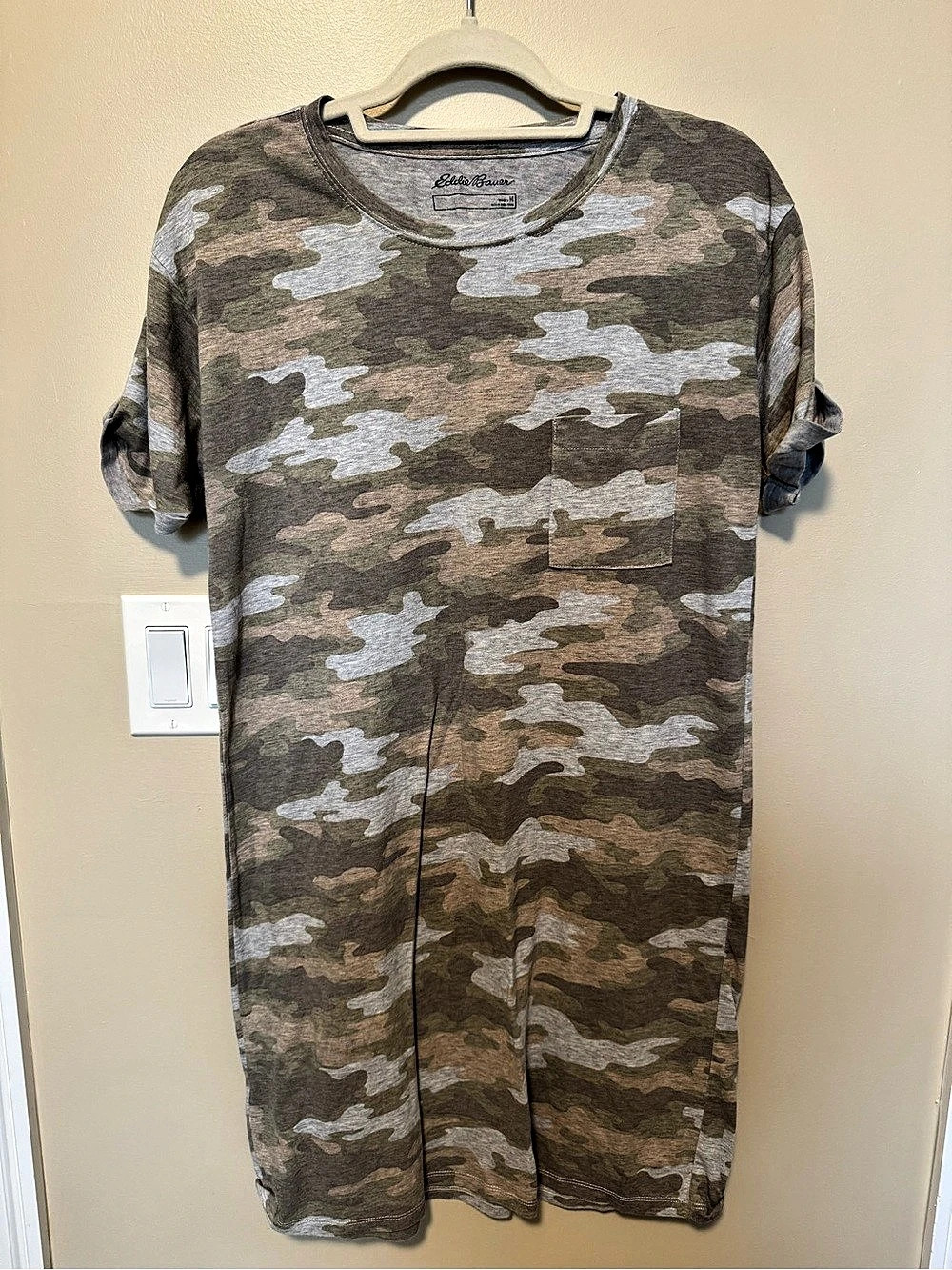 Eddie Bauer Camo Short Sleeve Shirt Size Medium Like New